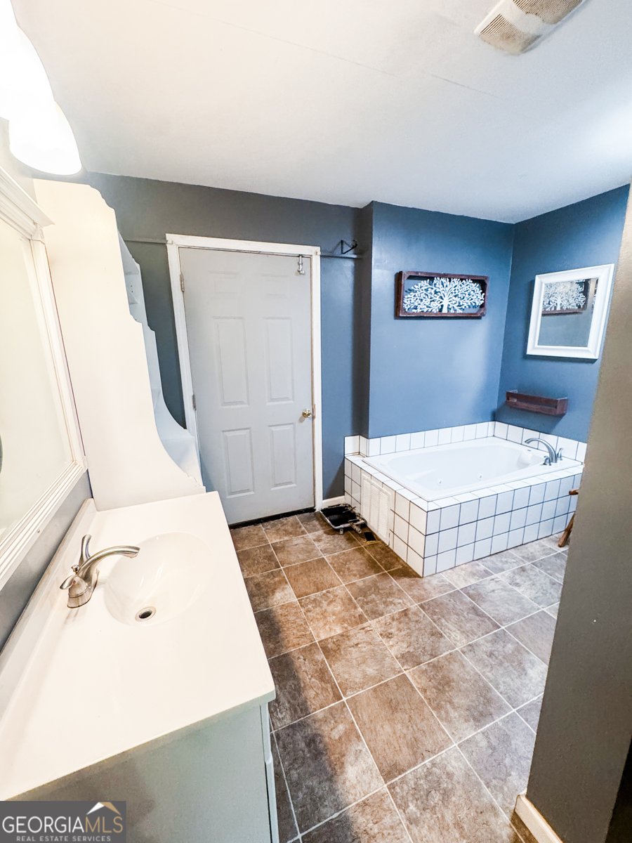 225 Second Street Bowdon - 16