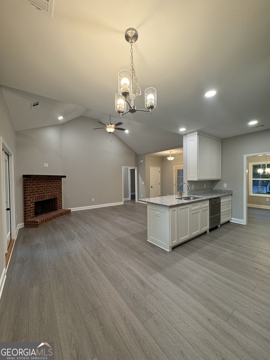 51 Hawks Ridge Court Cleveland - 6