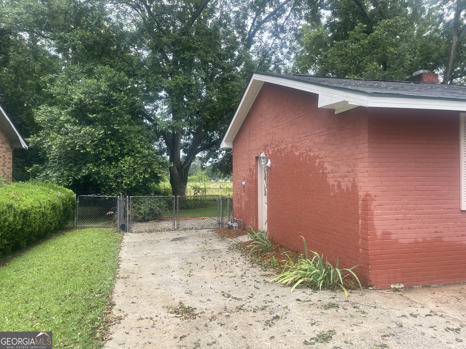 260 HARRIS Drive Fort Valley - 26