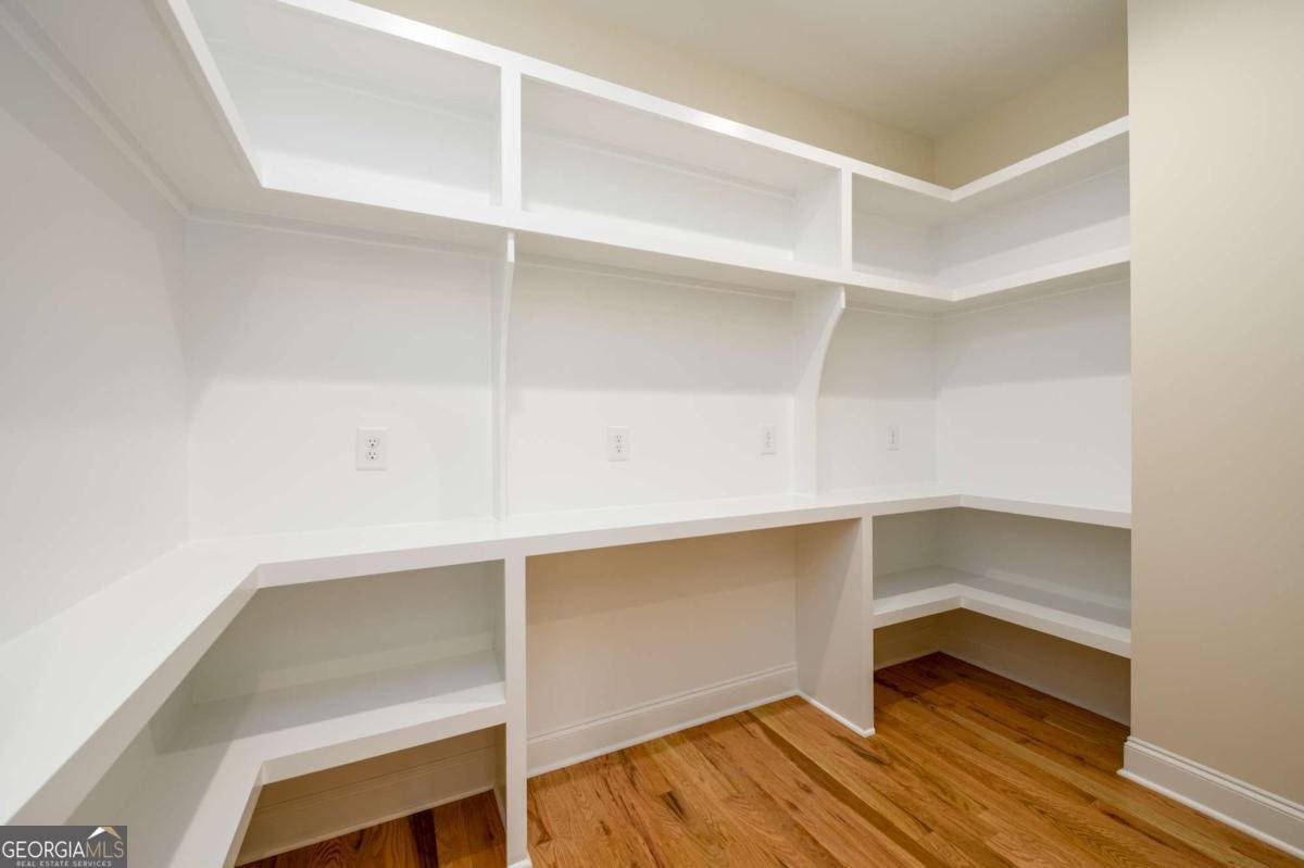 387 Hillside Drive Atlanta - 18
