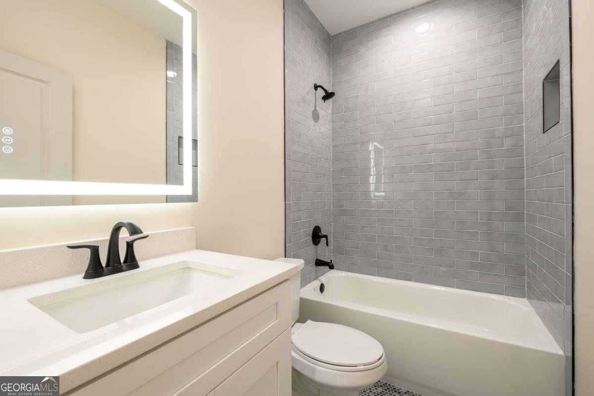 387 Hillside Drive Atlanta - 28