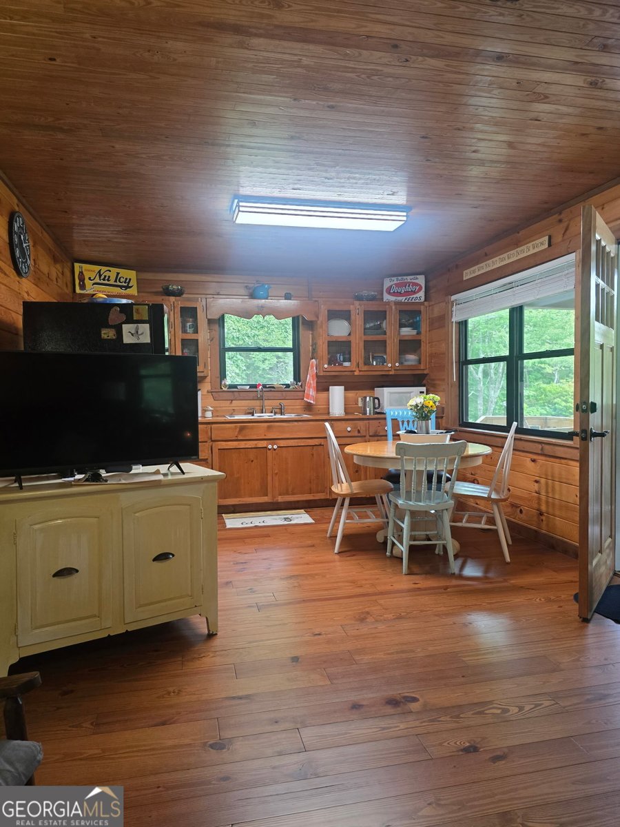 1151 Twin Mountain Lakes Circle Talking Rock - 16