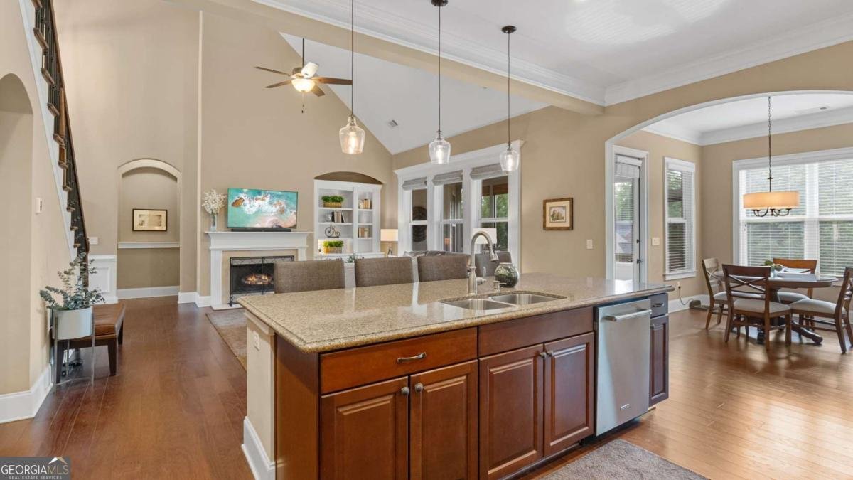 9015 Emerson Place Alpharetta - 13