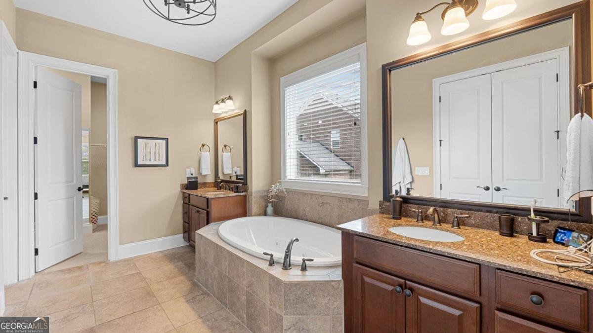 9015 Emerson Place Alpharetta - 22