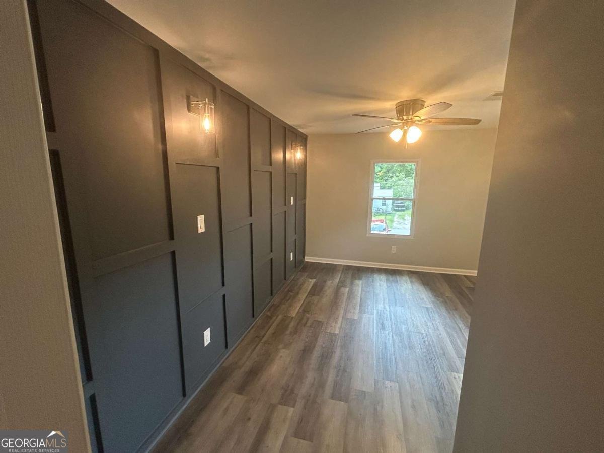 5090 Lorraine Place Forest Park - 10