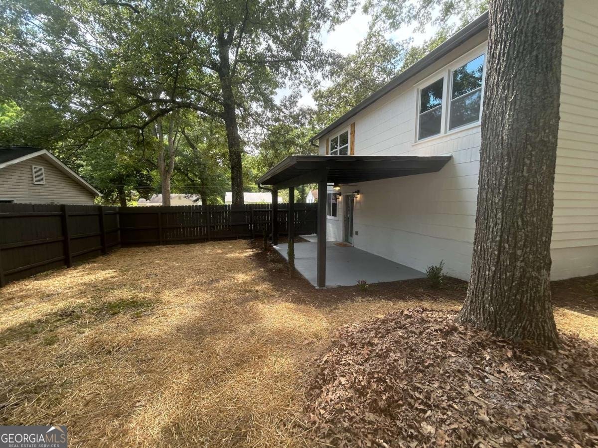 5090 Lorraine Place Forest Park - 14