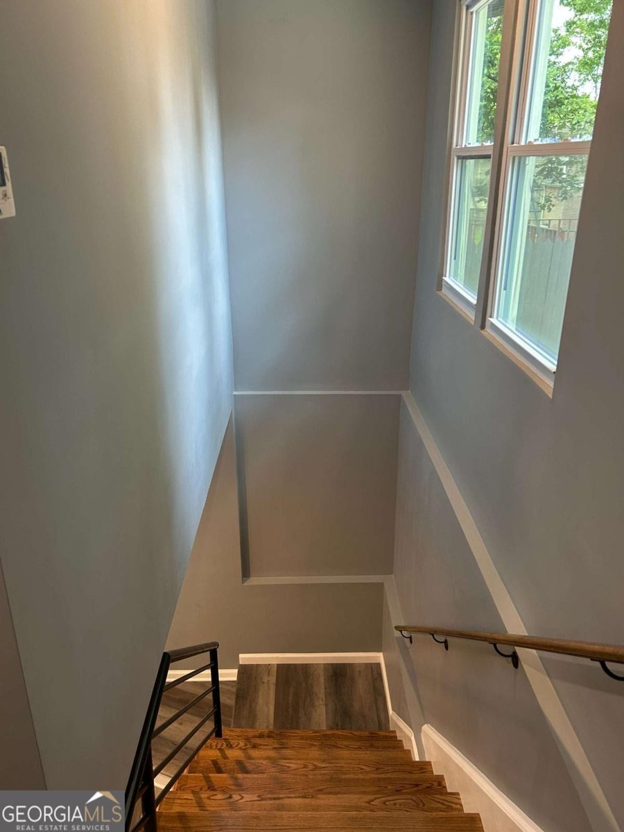 5090 Lorraine Place Forest Park - 17