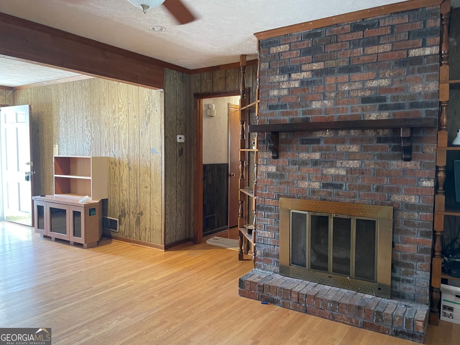 6099 Winview Drive Forest Park - 6