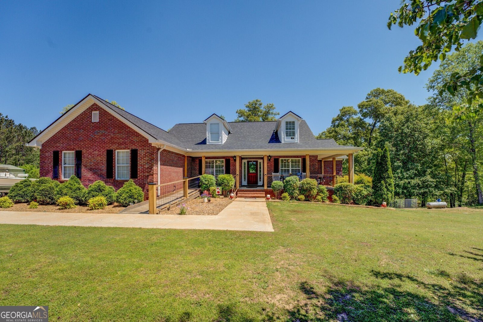 637 Lakeview Drive Newborn - 1