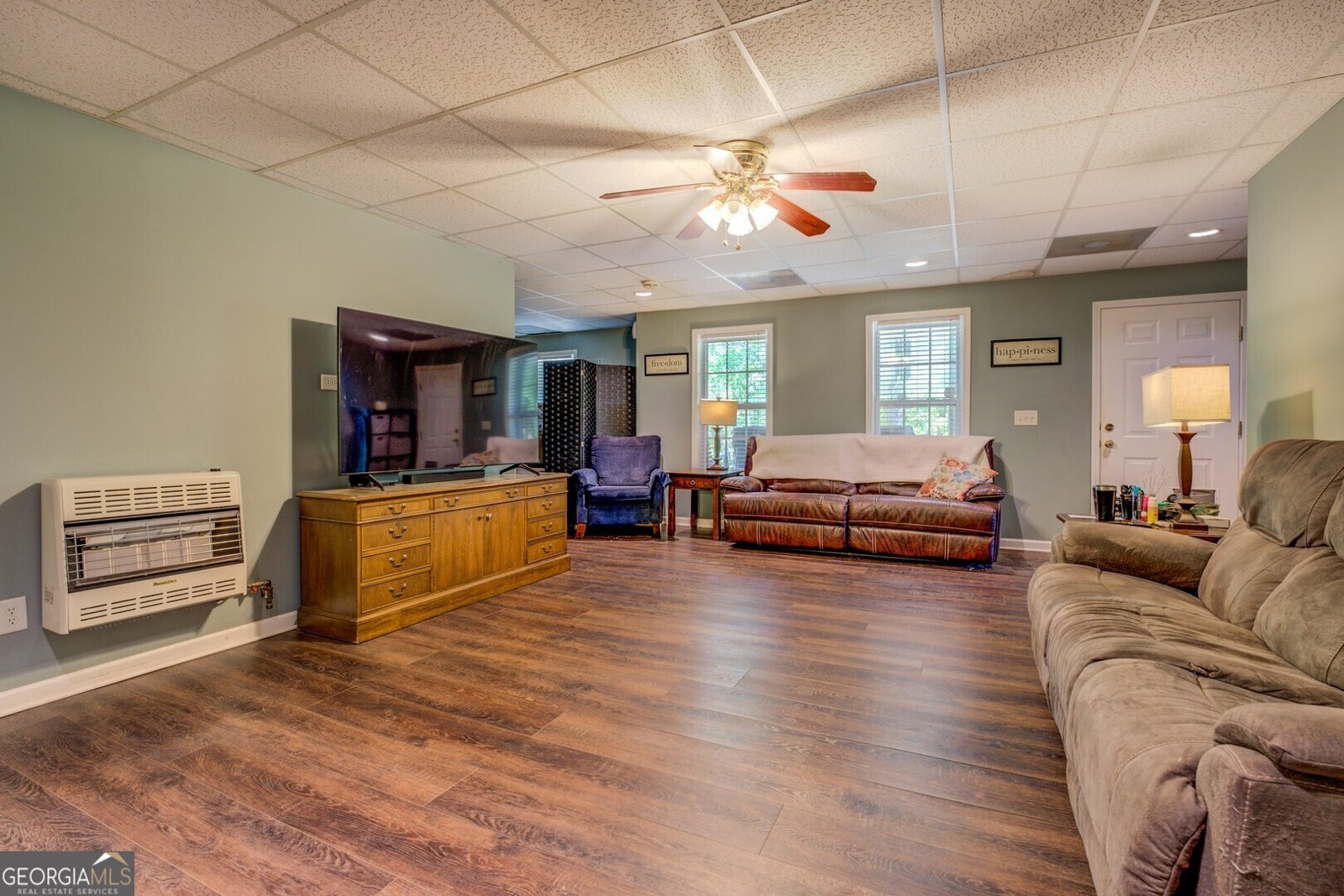 637 Lakeview Drive Newborn - 56