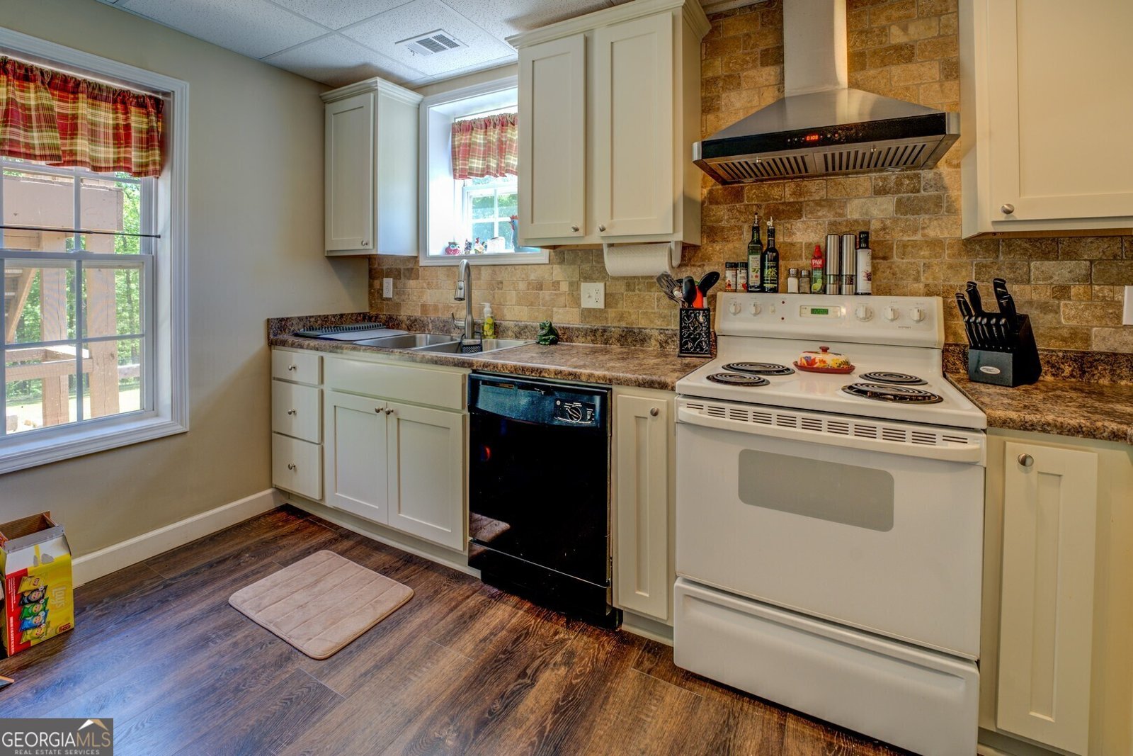 637 Lakeview Drive Newborn - 58