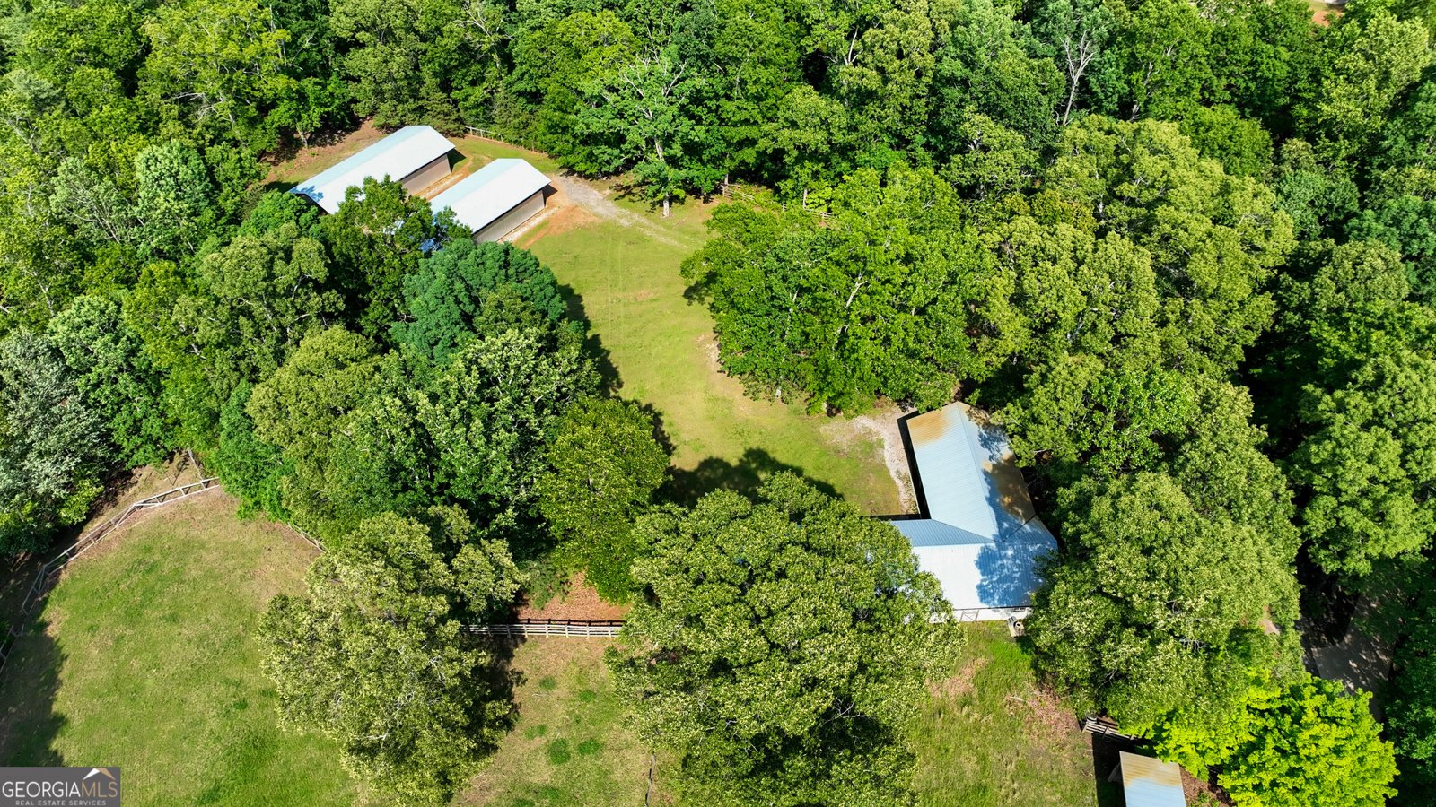 1447 Travis Smith Road Clarkesville - 68