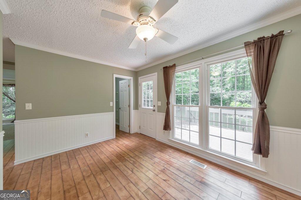 405 Leslie Court Woodstock - 17