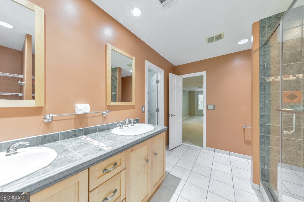 405 Leslie Court Woodstock - 27