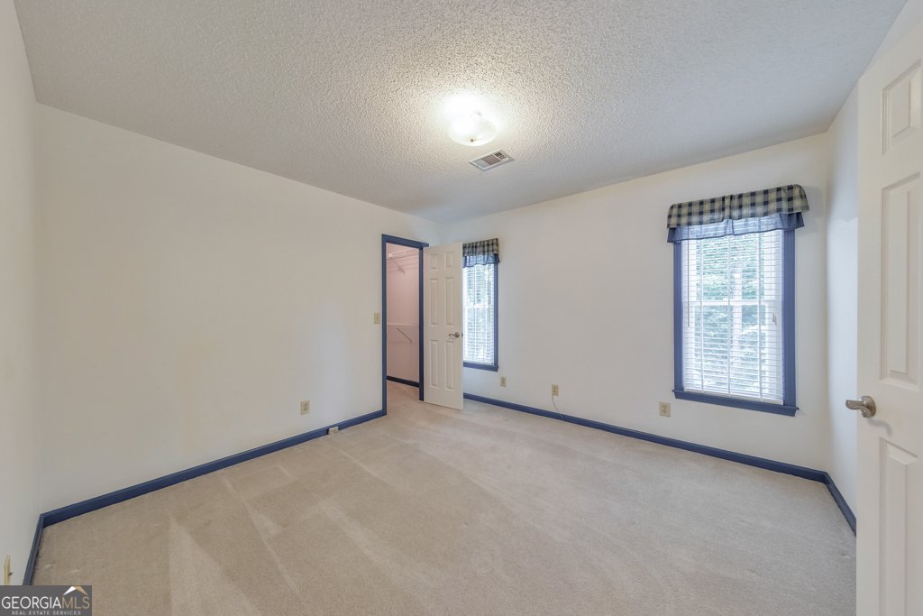 405 Leslie Court Woodstock - 30