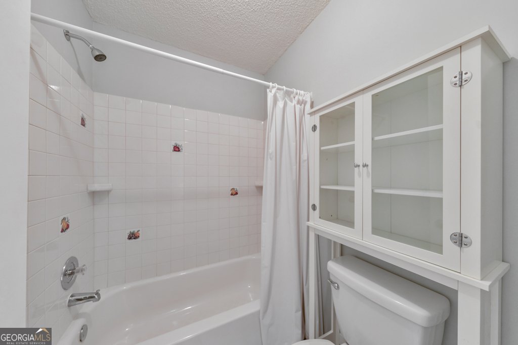 405 Leslie Court Woodstock - 35