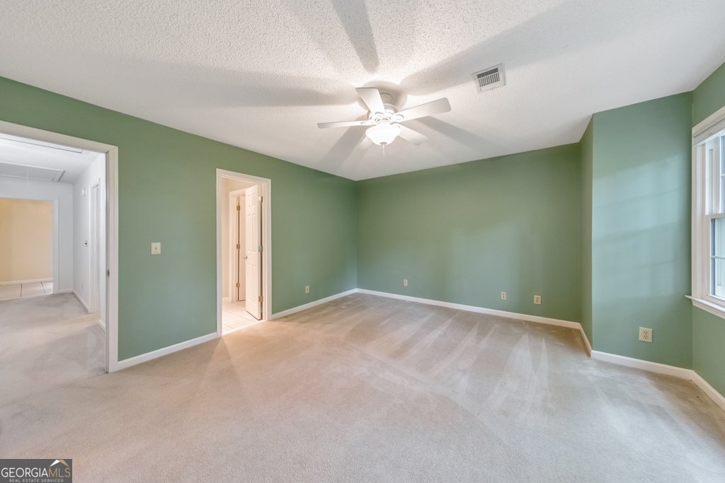 405 Leslie Court Woodstock - 38