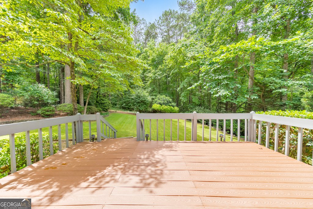 405 Leslie Court Woodstock - 44
