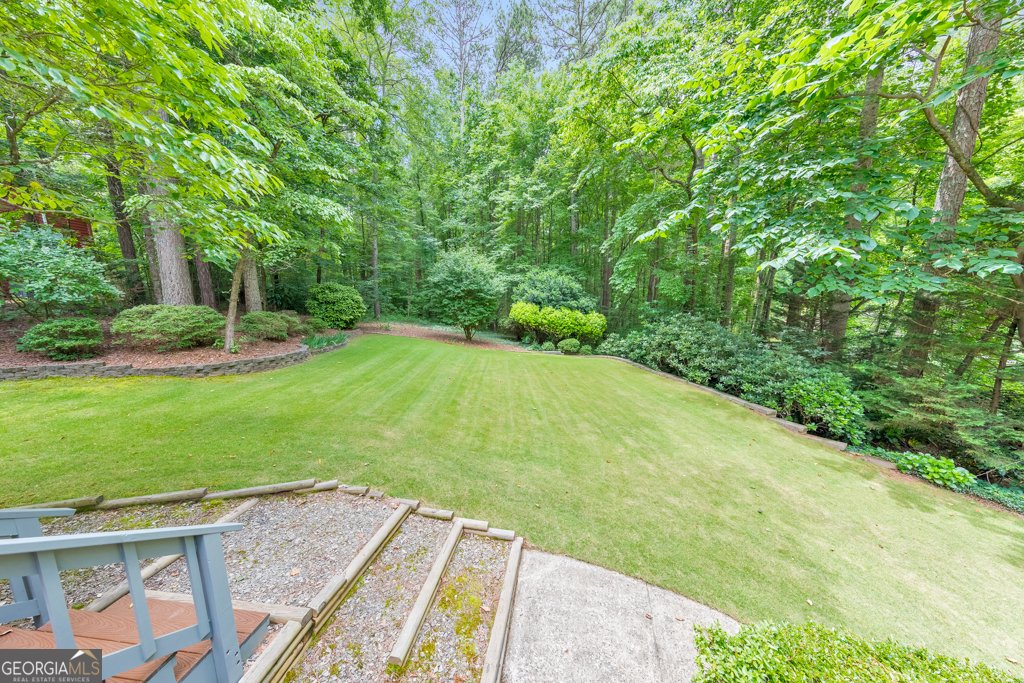 405 Leslie Court Woodstock - 47