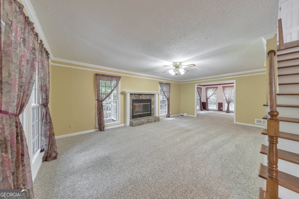 405 Leslie Court Woodstock - 5