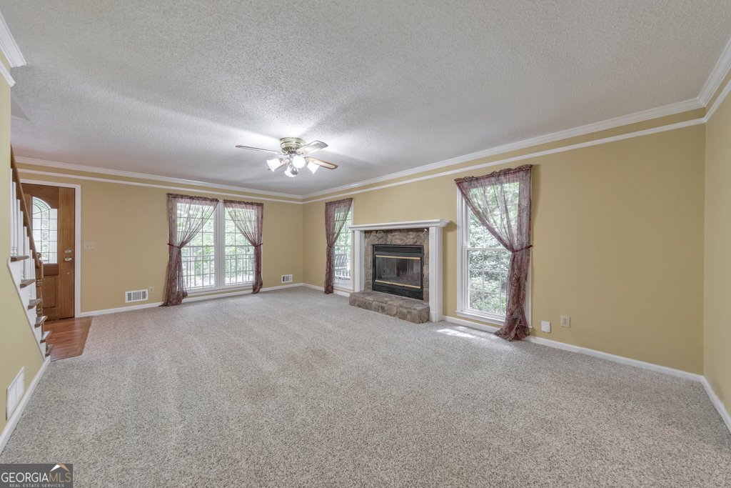 405 Leslie Court Woodstock - 8
