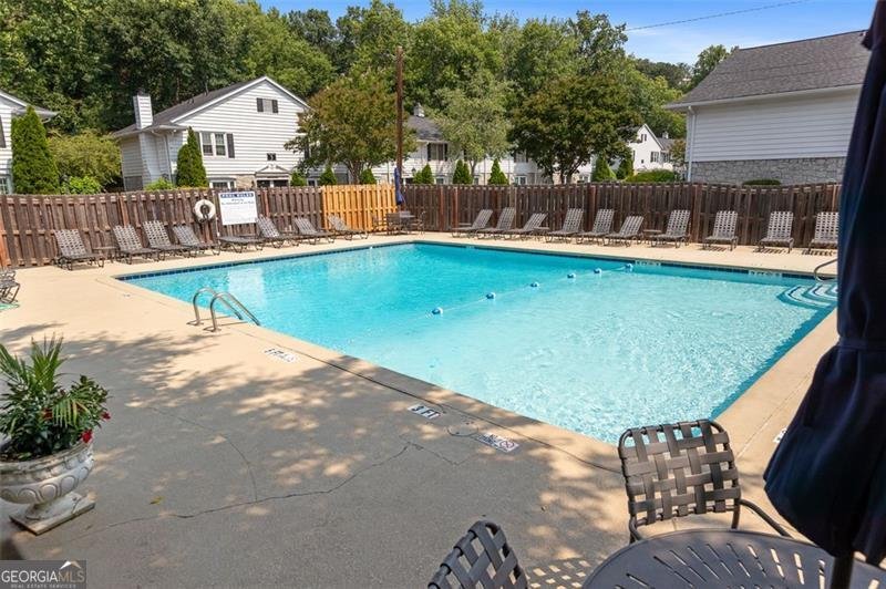 136 PEACHTREE MEMORIAL Drive Atlanta - 16