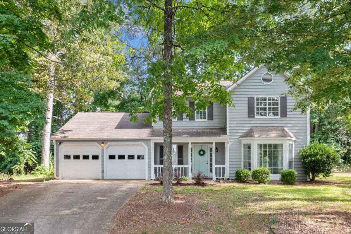 802 Bluff Place Woodstock - 1