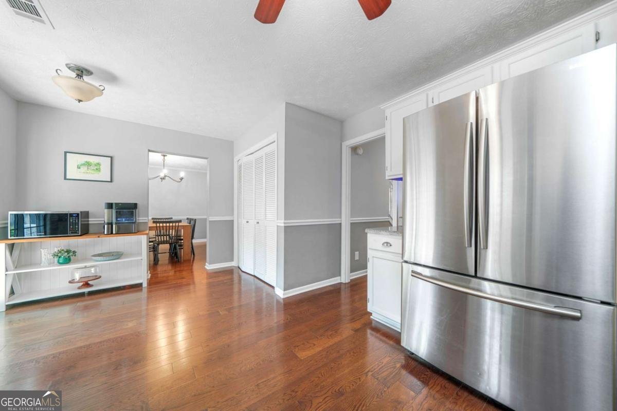 802 Bluff Place Woodstock - 17