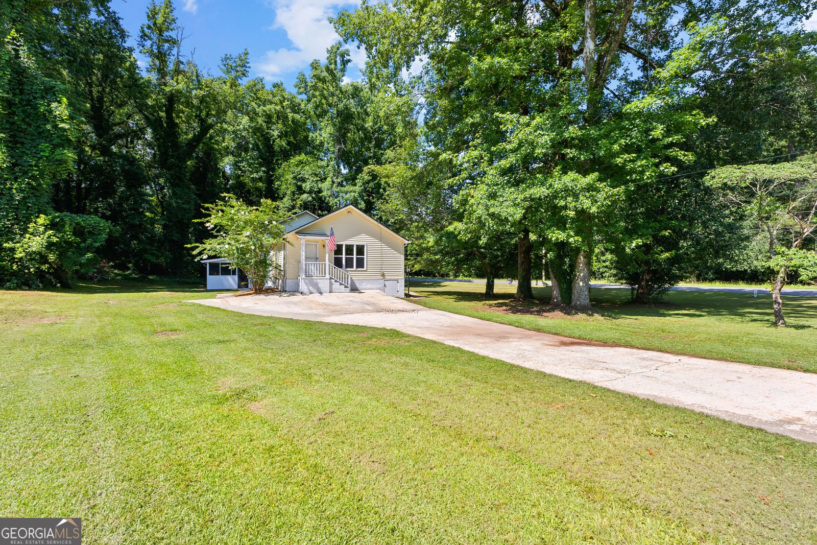 601 Nelson Drive Thomaston - 25