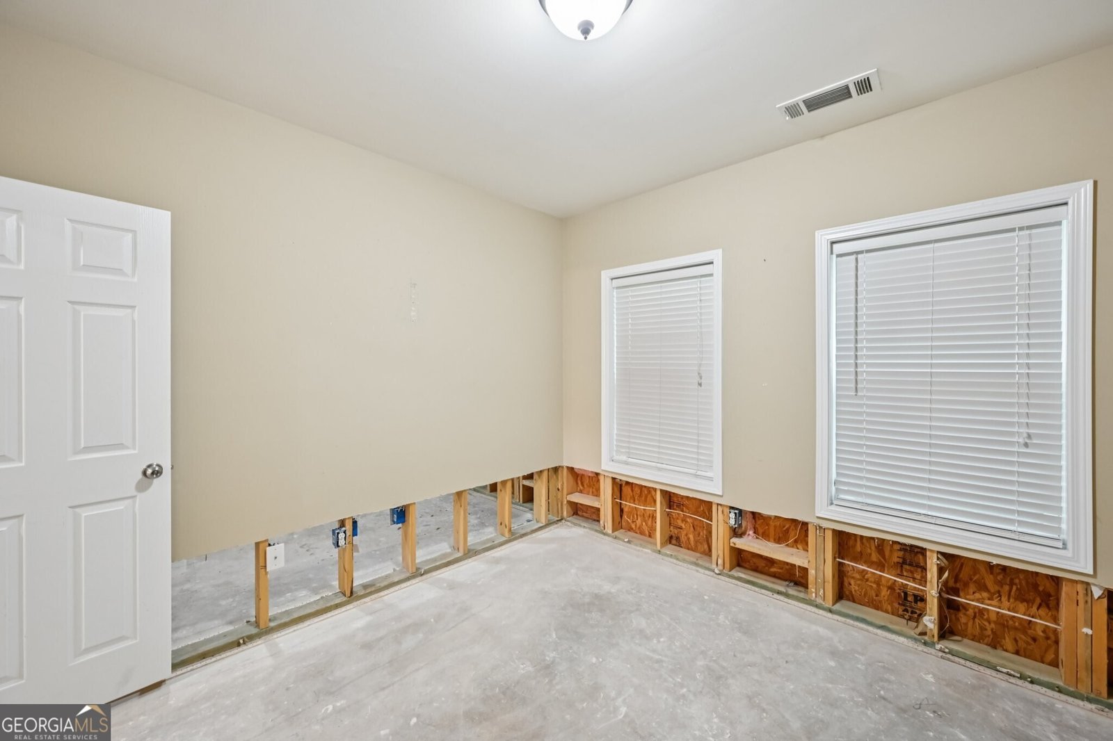 1636 Caswell Parkway Marietta - 43