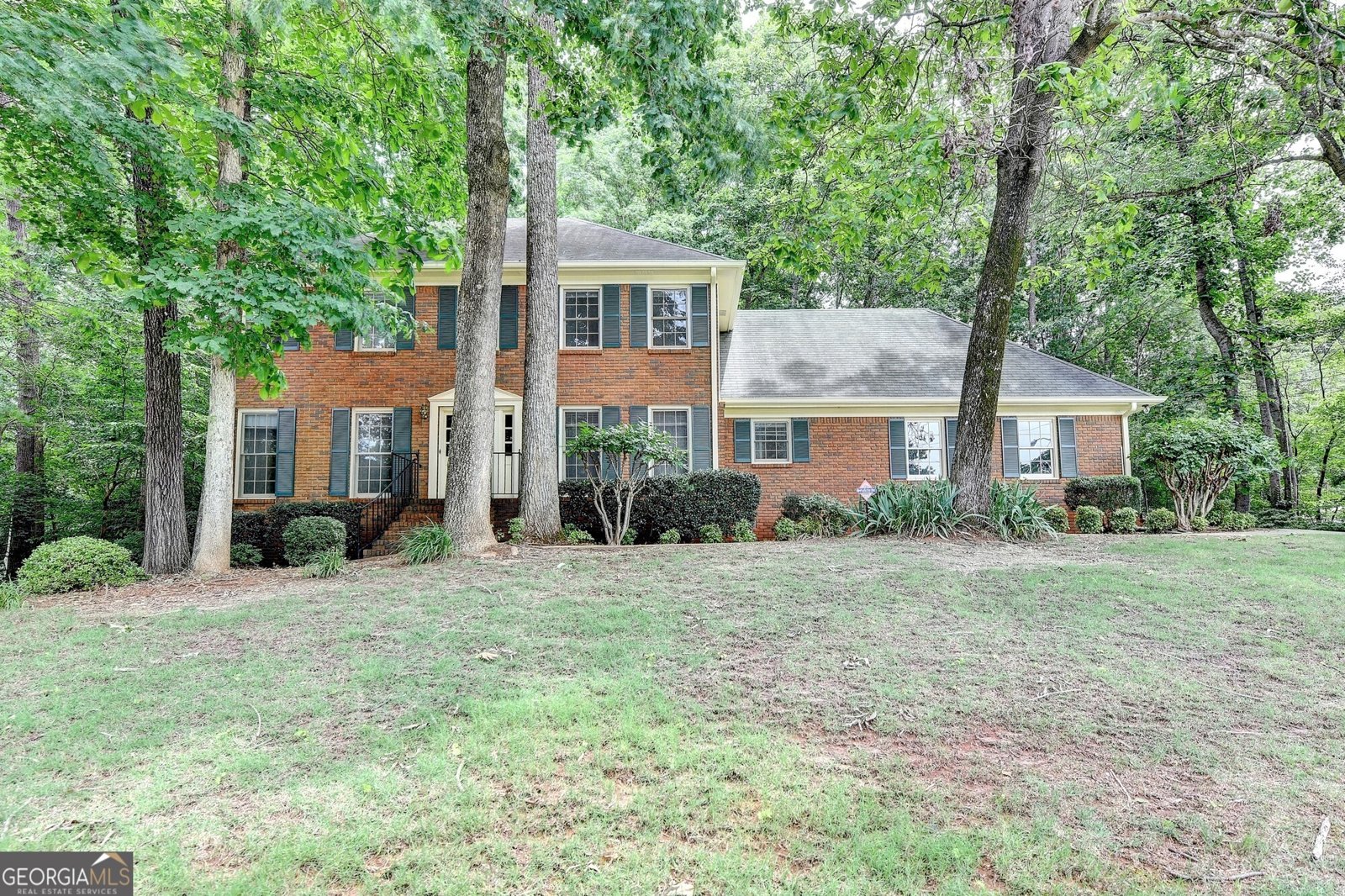 1592 Walkway Court Lilburn - 1