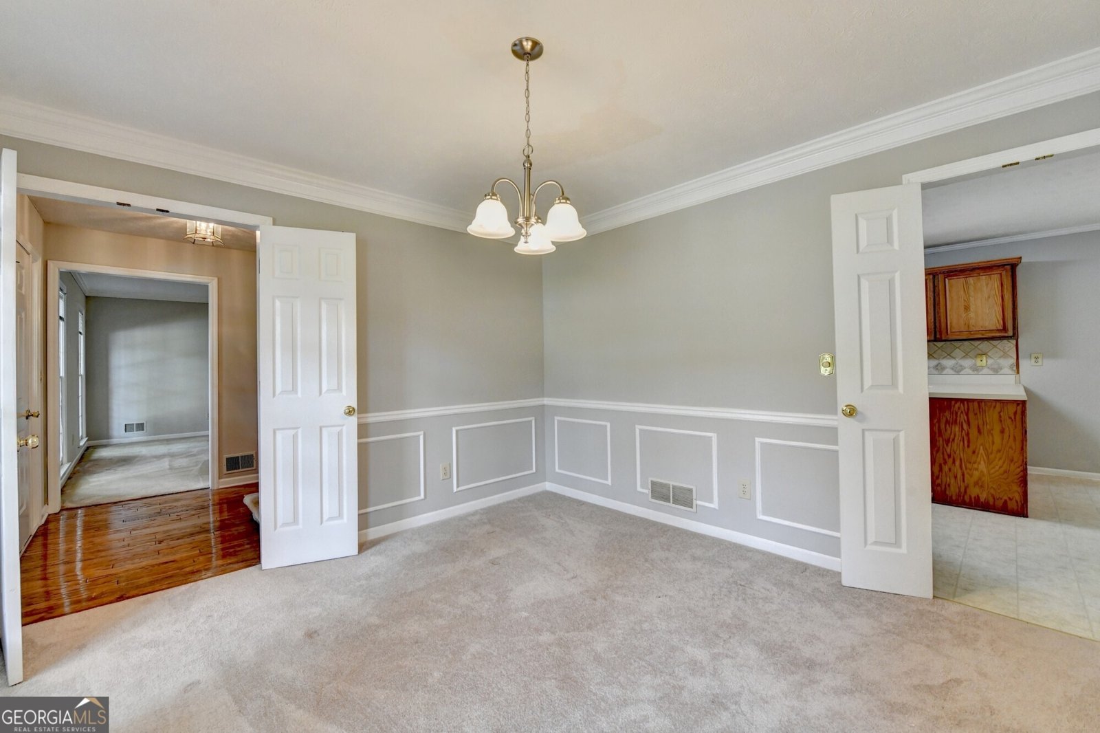 1592 Walkway Court Lilburn - 10