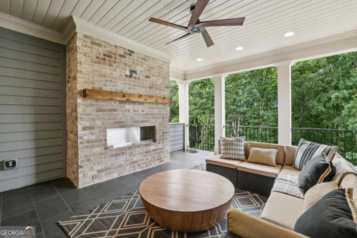 105 Cumming Street Alpharetta - 38