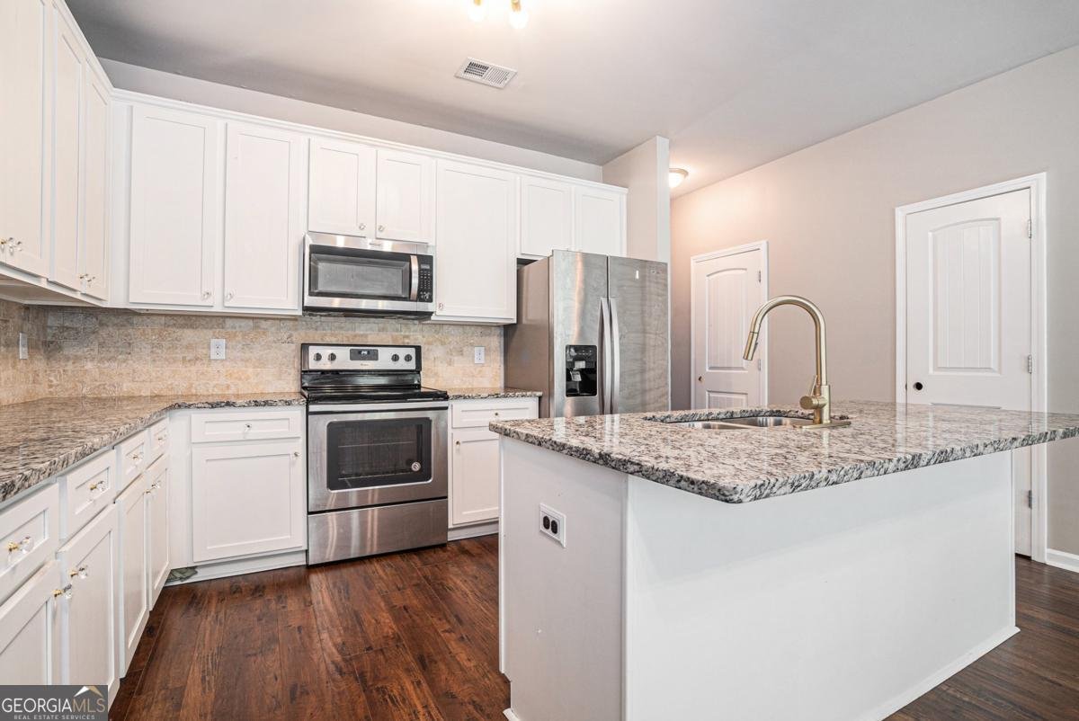 3271 Pennington Drive Stonecrest - 10