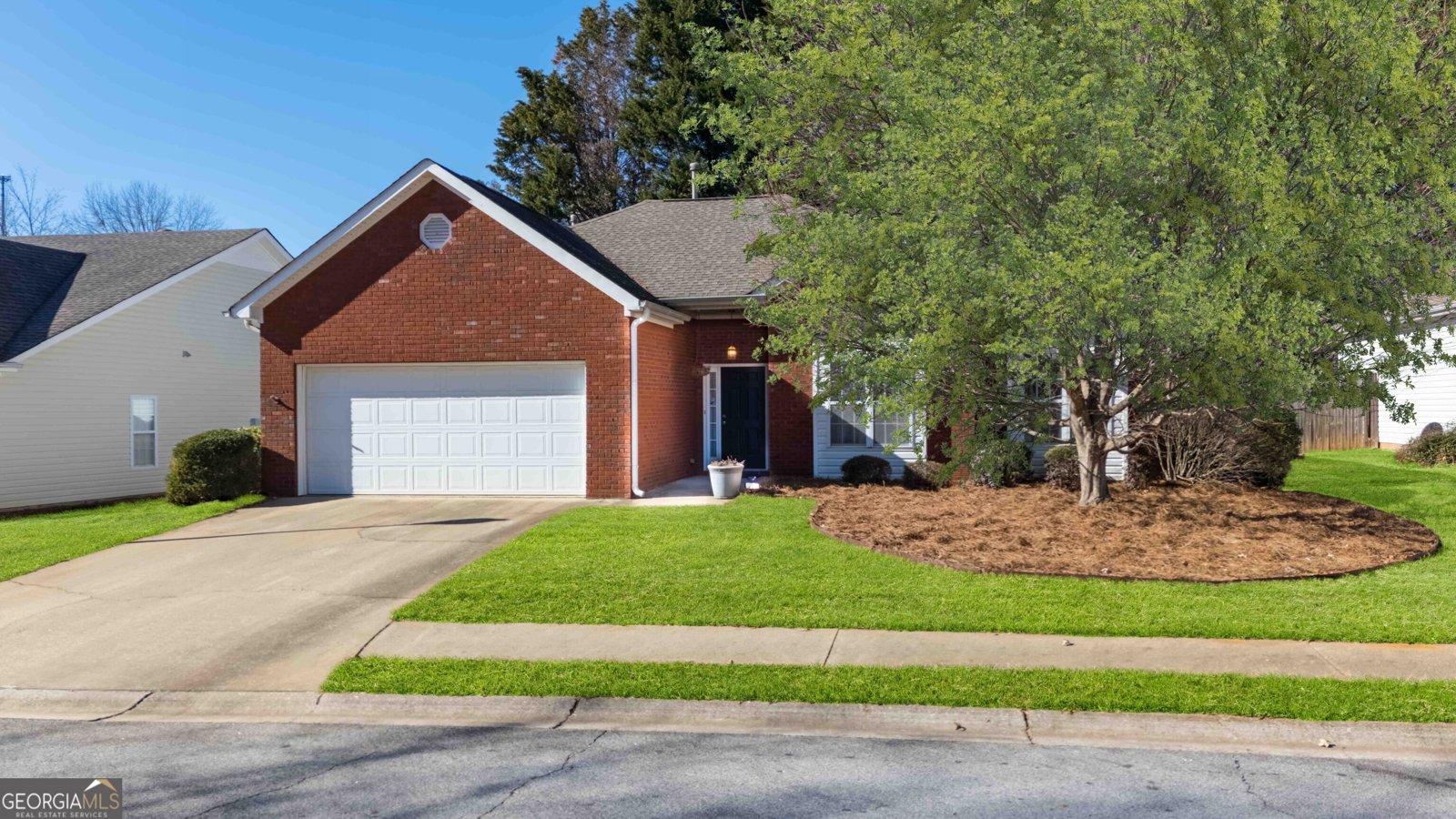 175 Robin Court Fayetteville - 1
