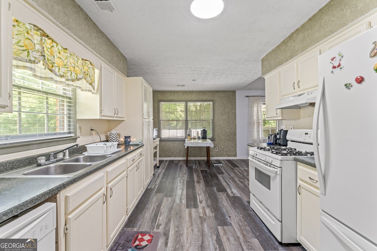 1738 Sherry Lane Jonesboro - 16