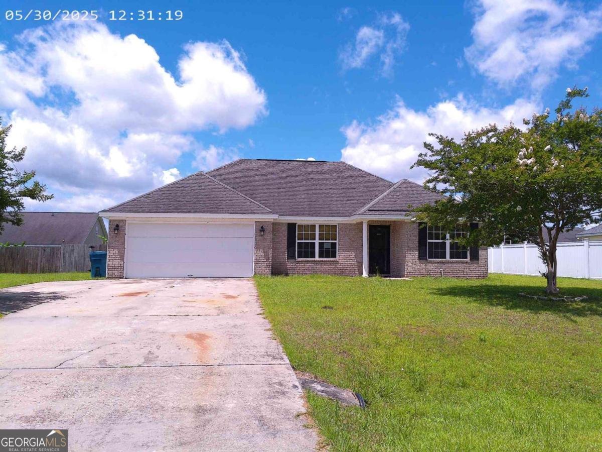 119 Auburn Circle Glennville - 1