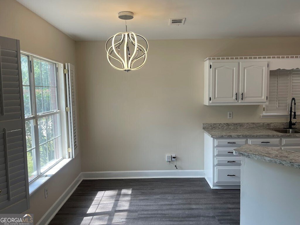 2543 Bascom Drive Albany - 16