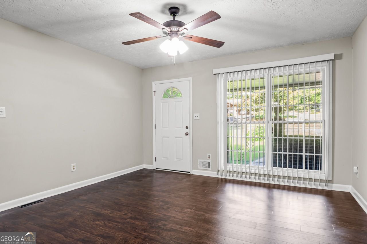115 Club Circle Stockbridge - 12