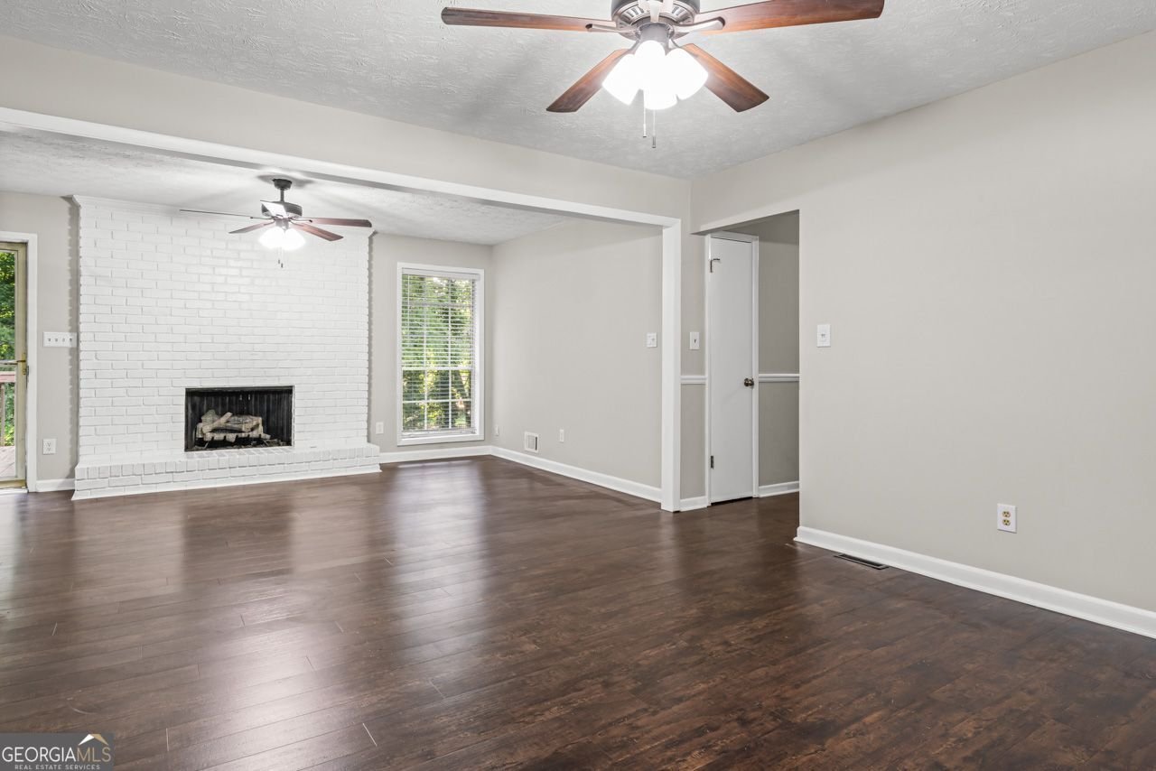 115 Club Circle Stockbridge - 14