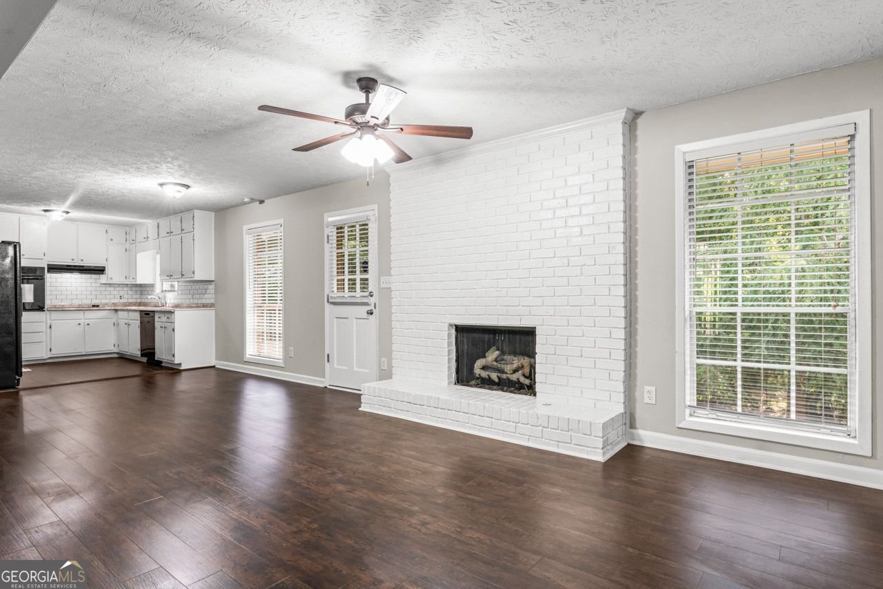 115 Club Circle Stockbridge - 16