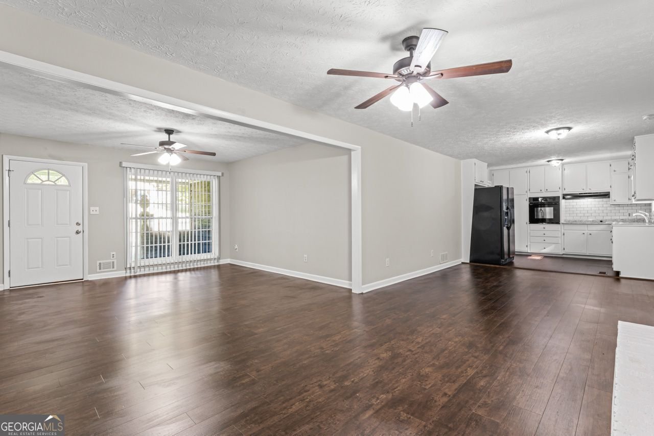 115 Club Circle Stockbridge - 17