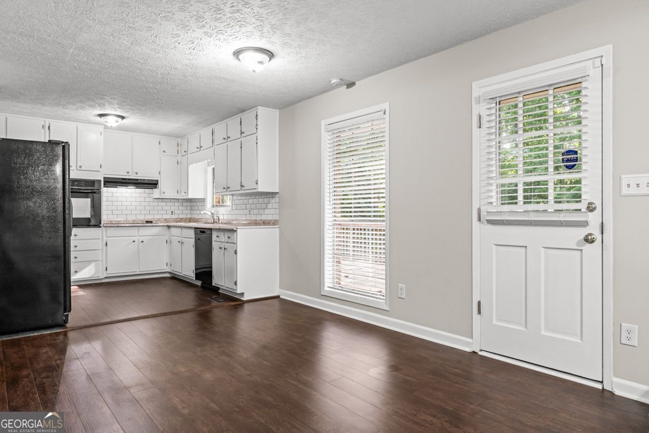 115 Club Circle Stockbridge - 19