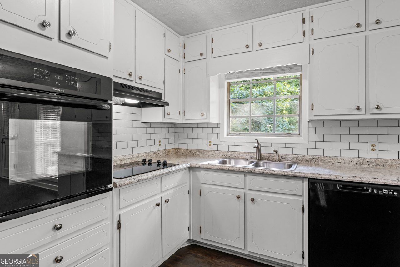 115 Club Circle Stockbridge - 21