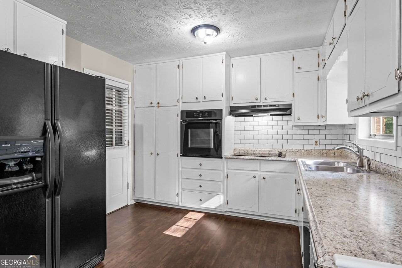 115 Club Circle Stockbridge - 22