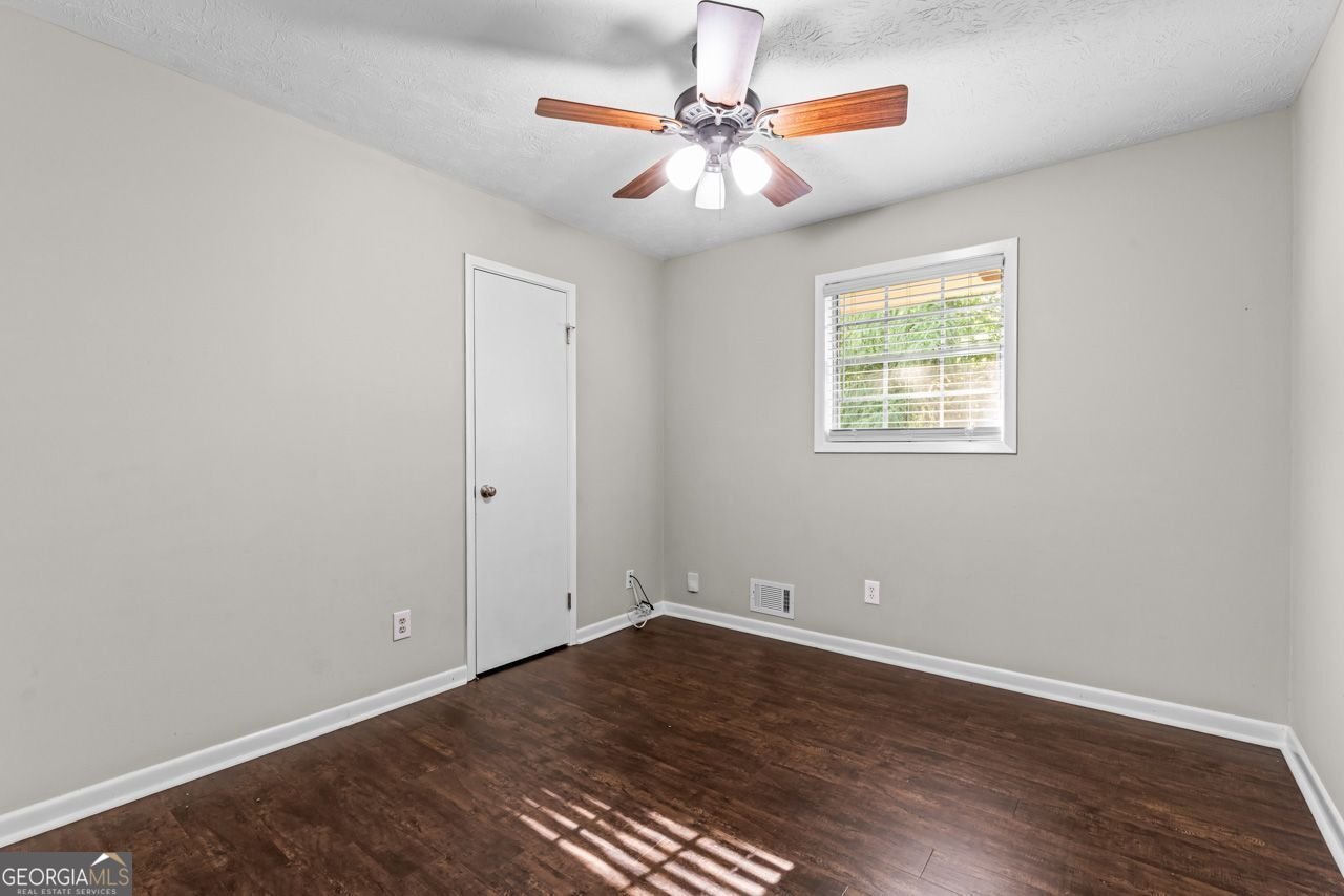115 Club Circle Stockbridge - 24