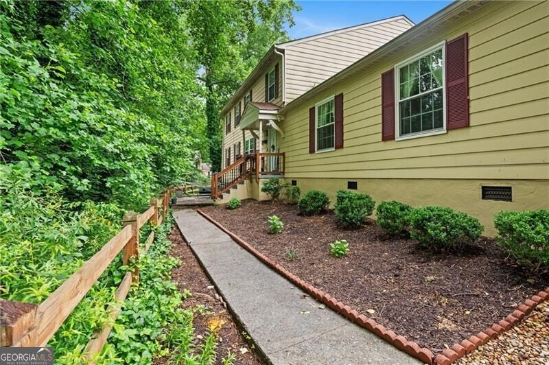 1351 Old Coach Road Marietta - 17