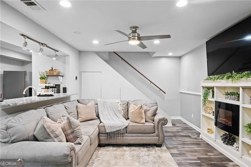 1351 Old Coach Road Marietta - 5