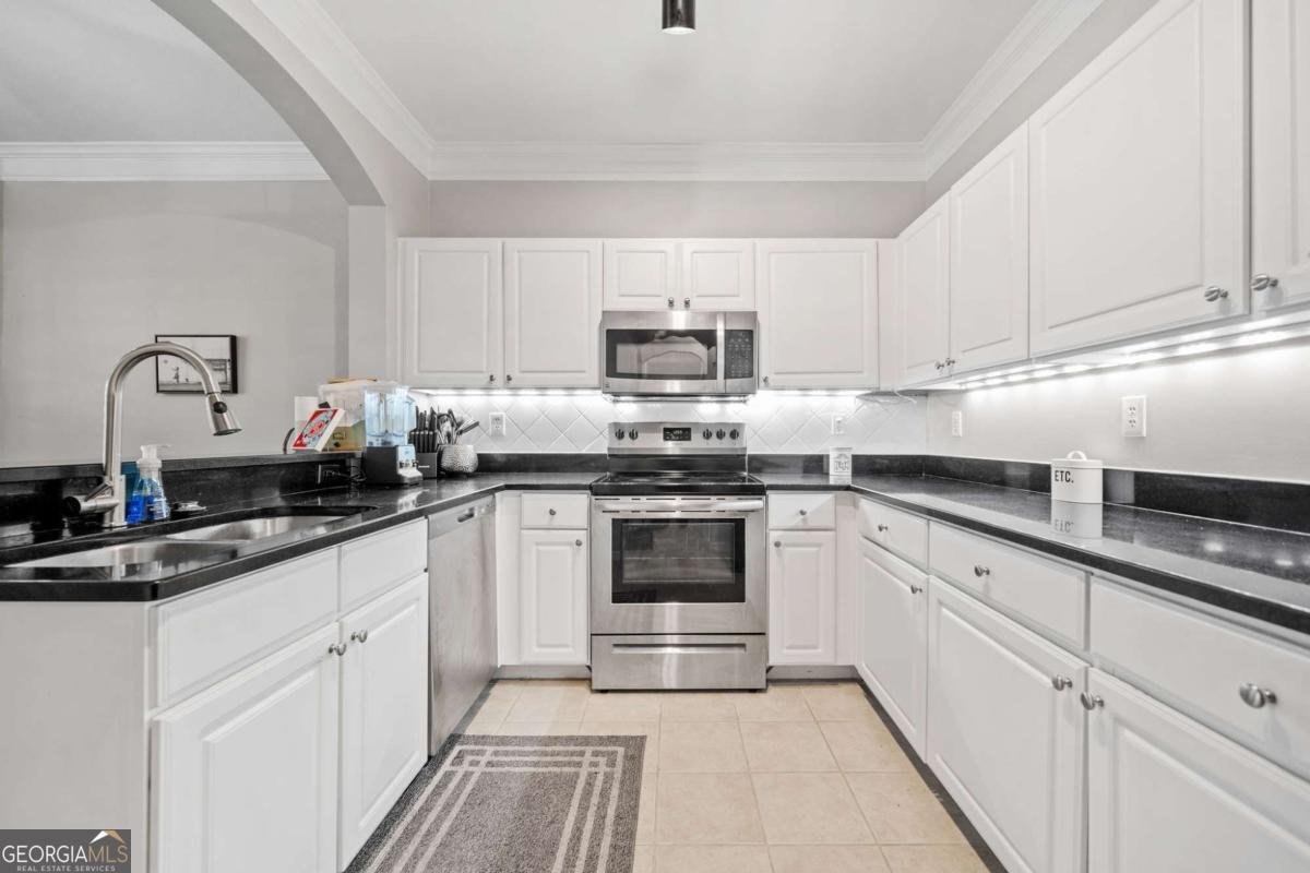1850 Cotillion Drive Atlanta - 2