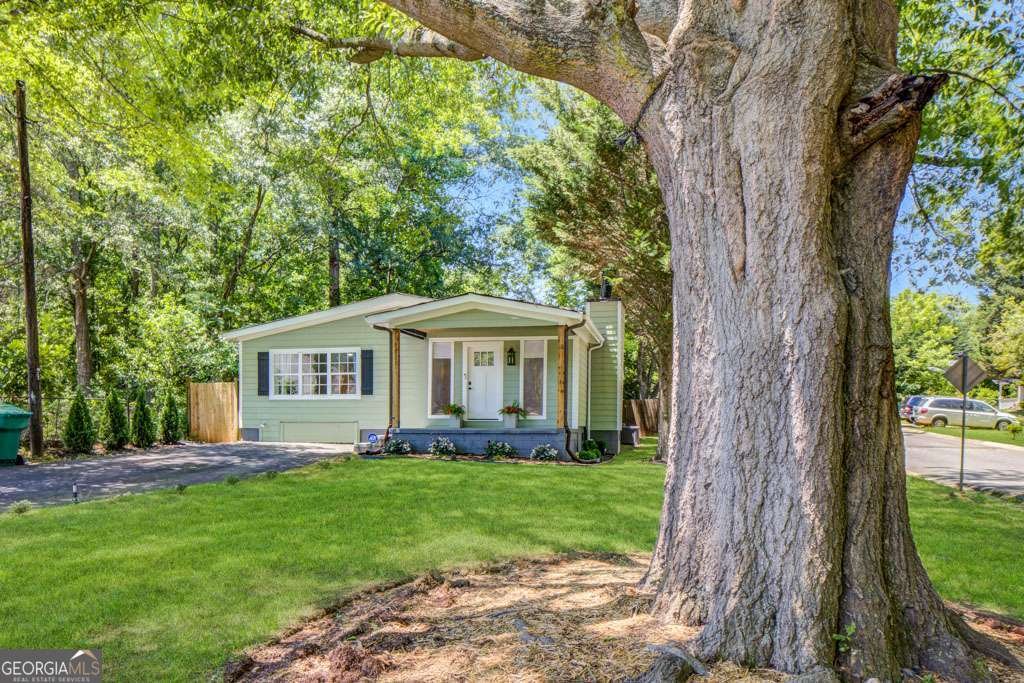 2572 Bates Street Smyrna - 1